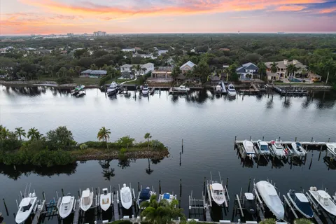 $2,750,000 | 602 Oak Harbour Drive, Juno Beach, FL 33408