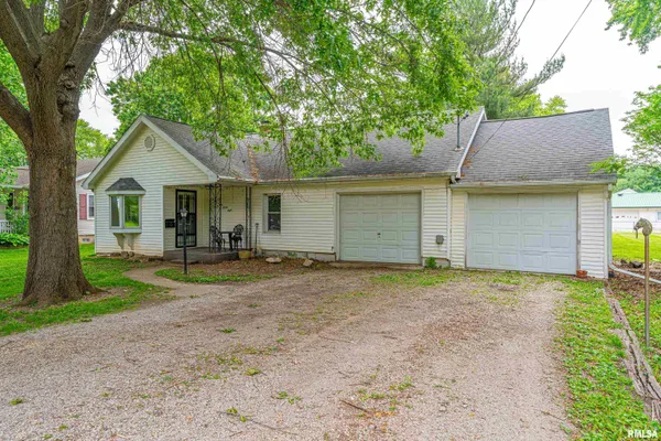 $95,000 | 628 West Arch Street, Mason City, IL 62664