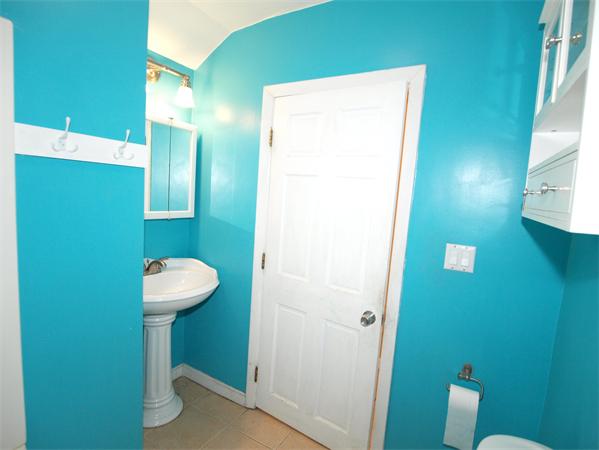 188 Walnut Street Clinton, MA 01510 - Photo 12 of 18 Gallery Image 12