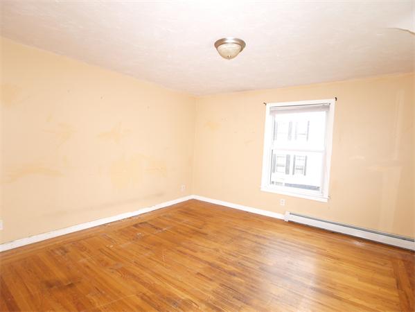 188 Walnut Street Clinton, MA 01510 - Photo 3 of 18 Gallery Image 3