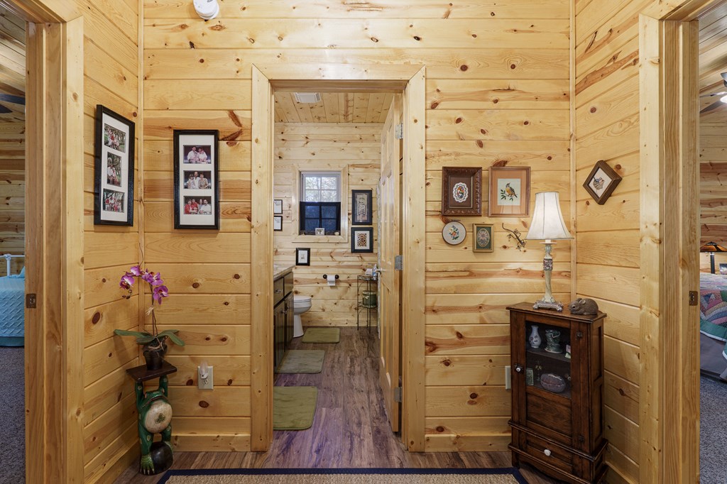 110 Rustic Pne Ridge Murphy, NC 28906 - Photo 26 of 47 Gallery Image 26