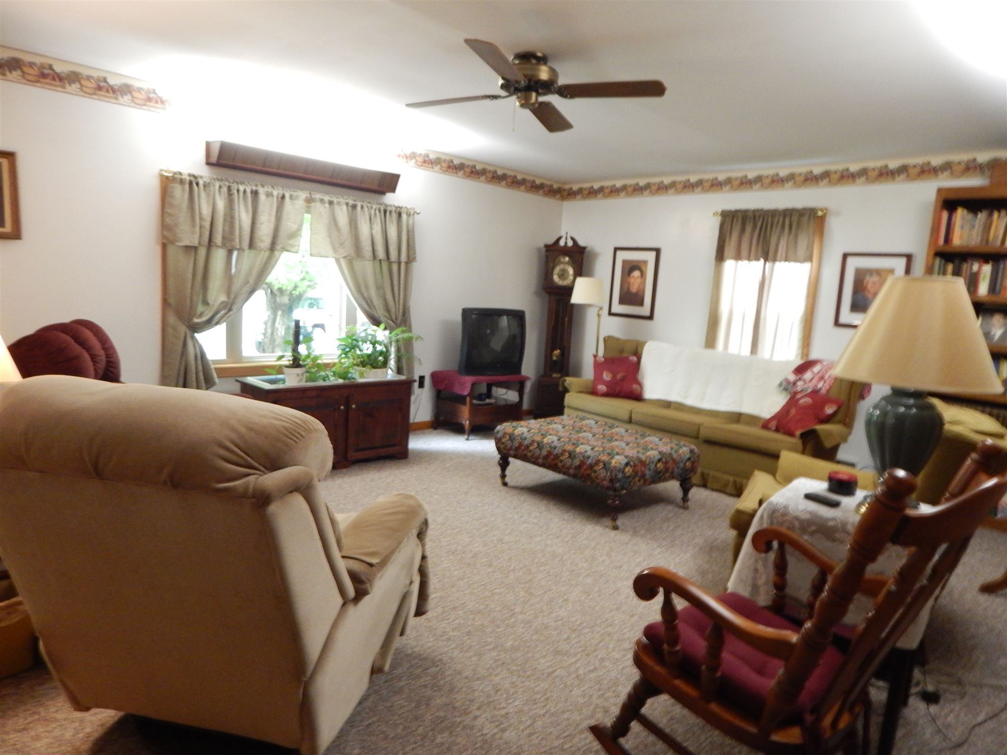 78 West Coxton Road Bedford, IN 47421 - Photo 4 of 30