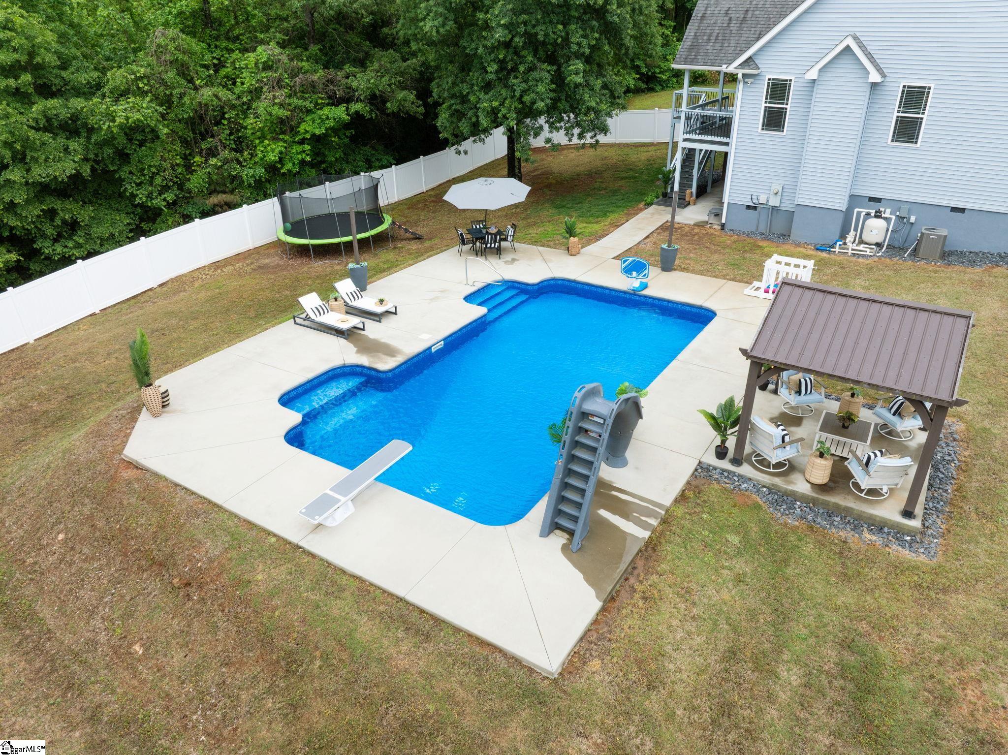 1050 Old Dacusville Road Easley, SC 29640 - Photo 3 of 33