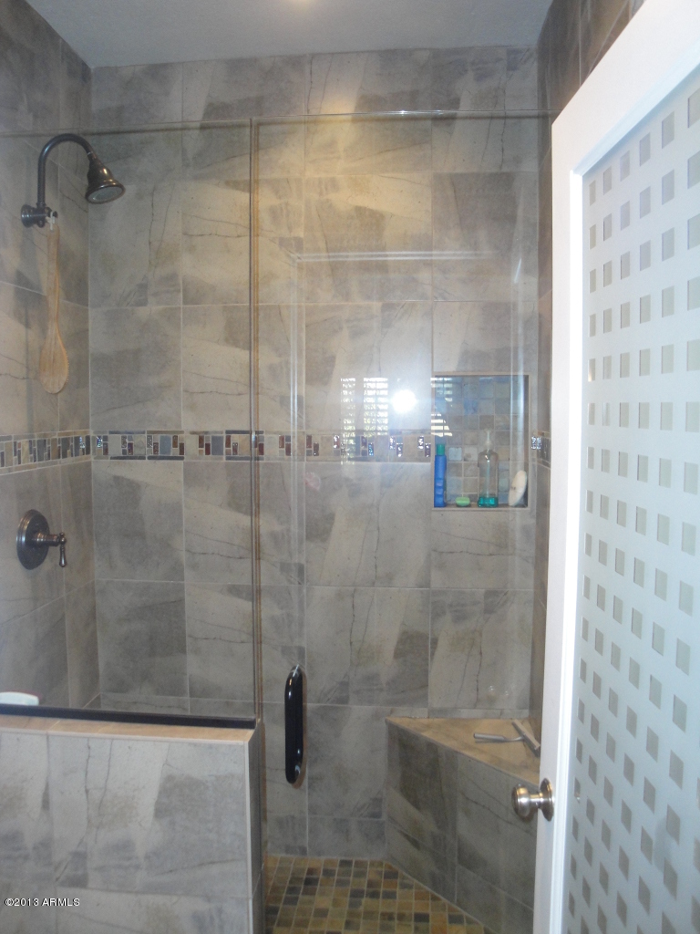 7710 East Gainey Ranch Road, Unit 124 Scottsdale, AZ 85258 - Photo 40 of 60 MASTER SHOWER