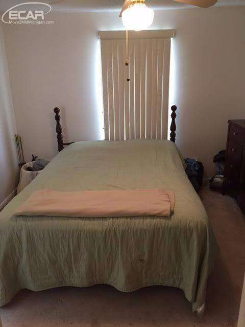 10700 Halsey Road Grand Blanc, MI 48439 - Photo 17 of 31 21270788-16.JPG