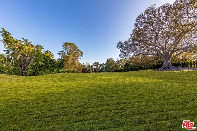 $34,500,000 | 150 North Carolwood Drive, Los Angeles, CA 90077