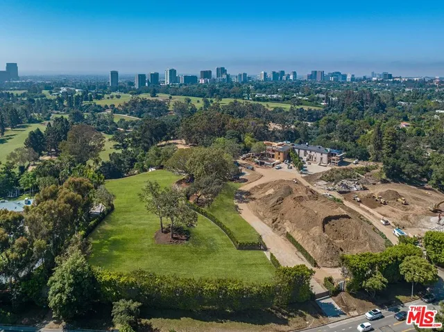 $34,500,000 | 150 North Carolwood Drive, Los Angeles, CA 90077