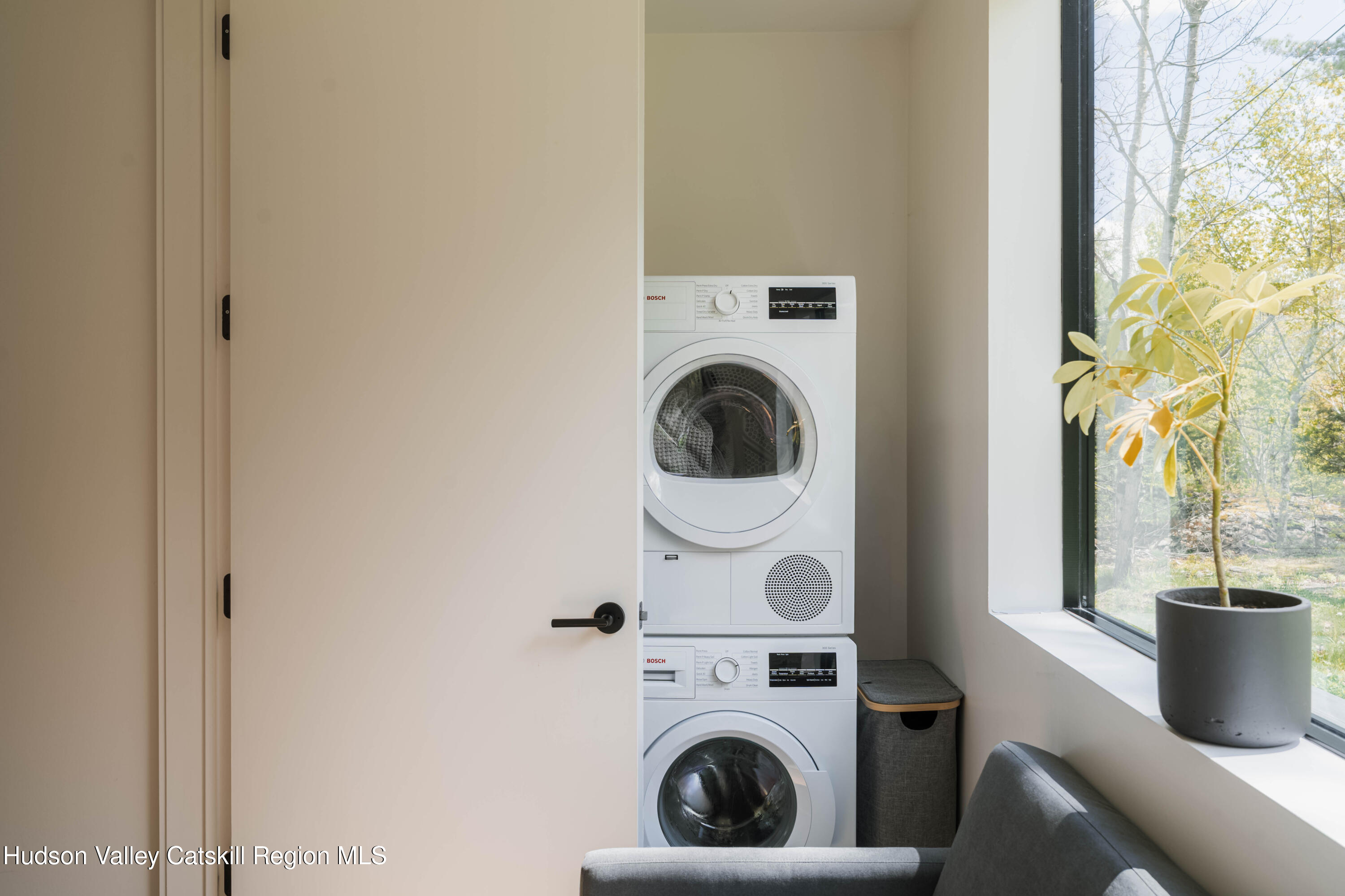 115 Goat Hill Road Saugerties, NY 12477 - Photo 18 of 20 Laundry1
