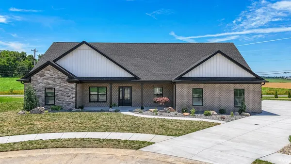 $675,000 | 18310 Whitfield Court, Evansville, IN 47725