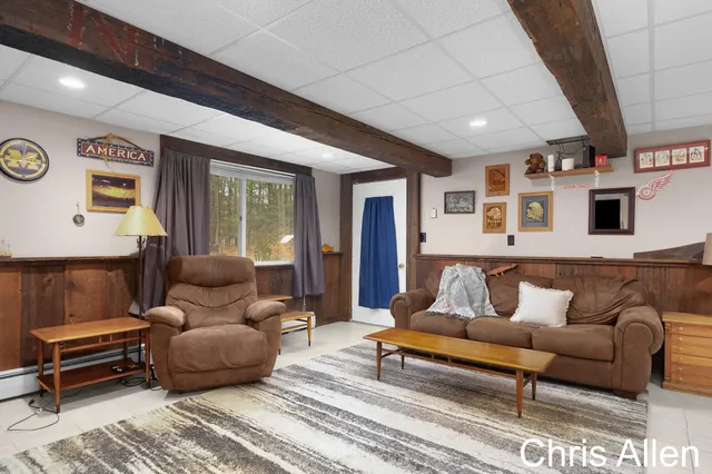 $440,000 | 9047 Algoma Avenue Northeast, Rockford, MI 49341