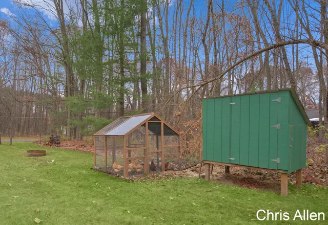 $440,000 | 9047 Algoma Avenue Northeast, Rockford, MI 49341