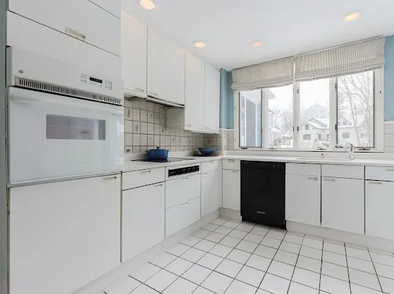 $999,000 | 76 Woodside Road, Winchester, MA 01890