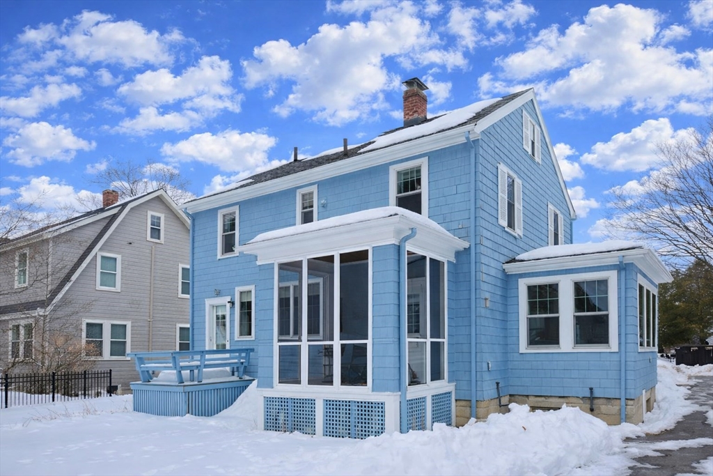 76 Woodside Road Winchester, MA 01890 - Photo 3 of 38