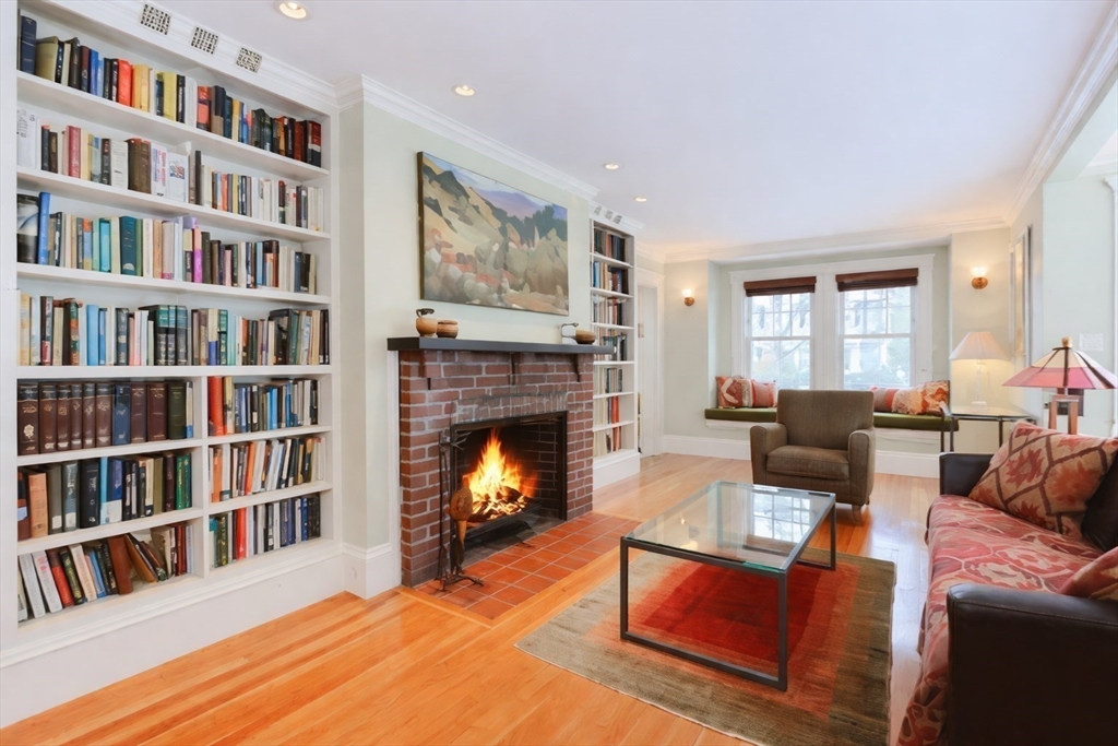 76 Woodside Road Winchester, MA 01890 - Photo 5 of 38