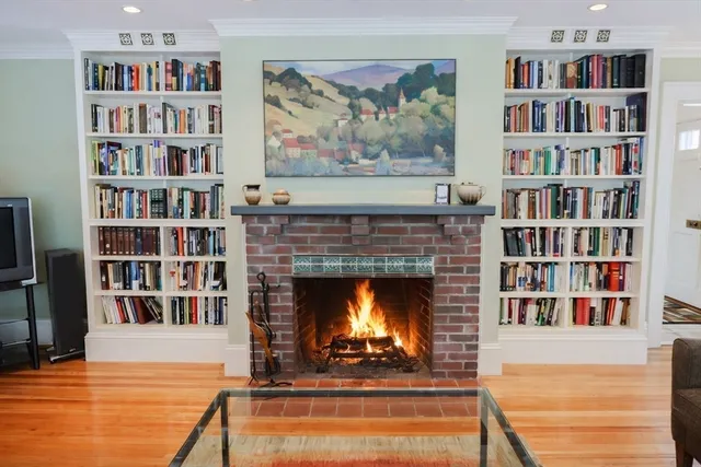 $999,000 | 76 Woodside Road, Winchester, MA 01890