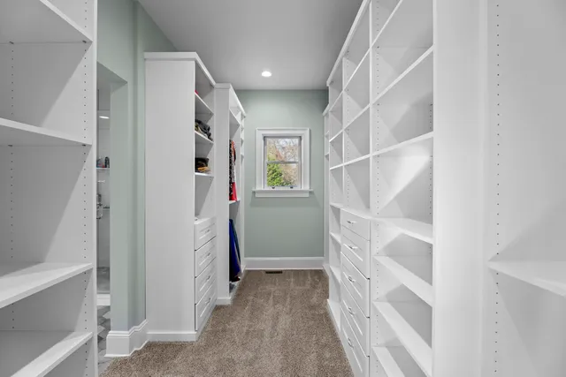 $2,200,000 | 4 East Neck Road, Stonington, CT 06378