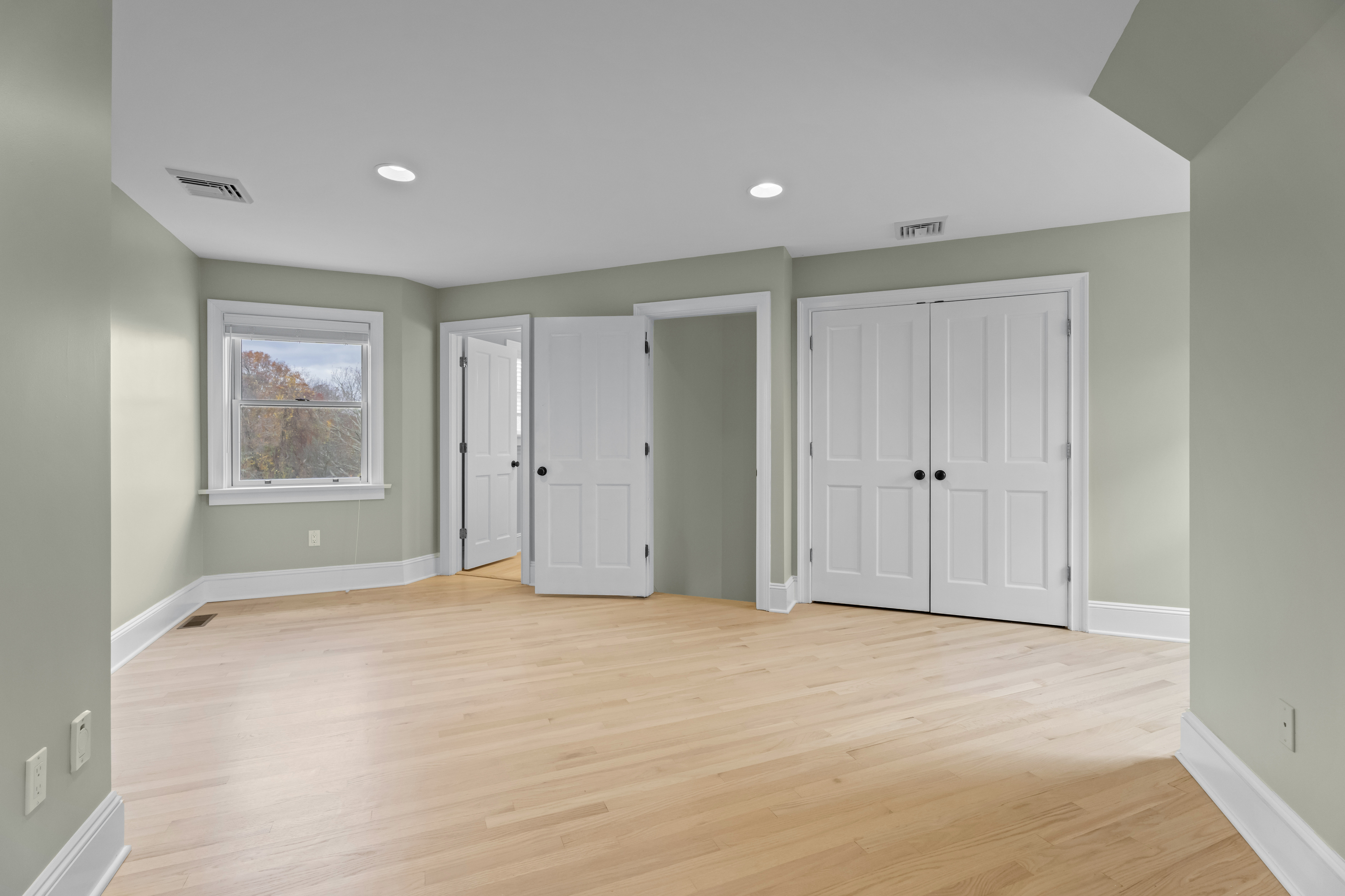 4 East Neck Road Stonington, CT 06378 - Photo 21 of 40