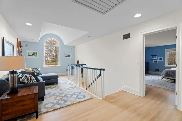 $2,200,000 | 4 East Neck Road, Stonington, CT 06378