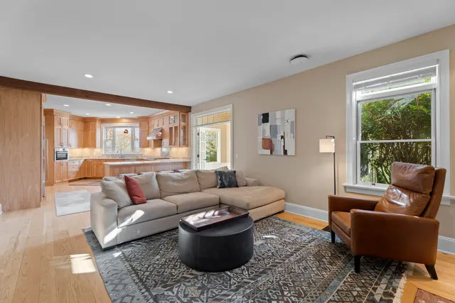 $2,200,000 | 4 East Neck Road, Stonington, CT 06378