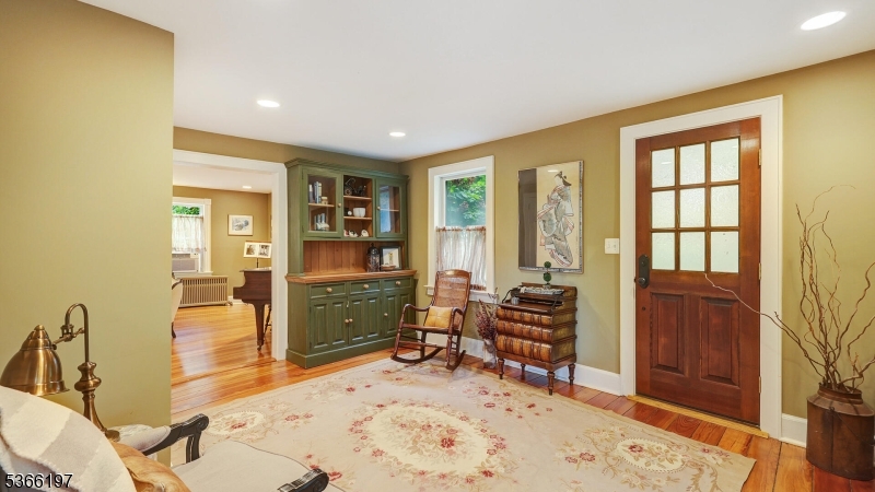 35 Woodledge Road Watchung, NJ 07069 - Photo 11 of 49