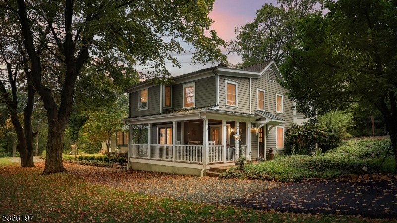 35 Woodledge Road Watchung, NJ 07069 - Photo 2 of 49