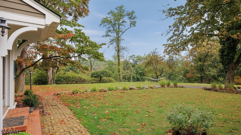 35 Woodledge Road Watchung, NJ 07069 - Photo 27 of 49