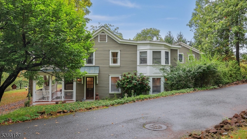 35 Woodledge Road Watchung, NJ 07069 - Photo 9 of 49