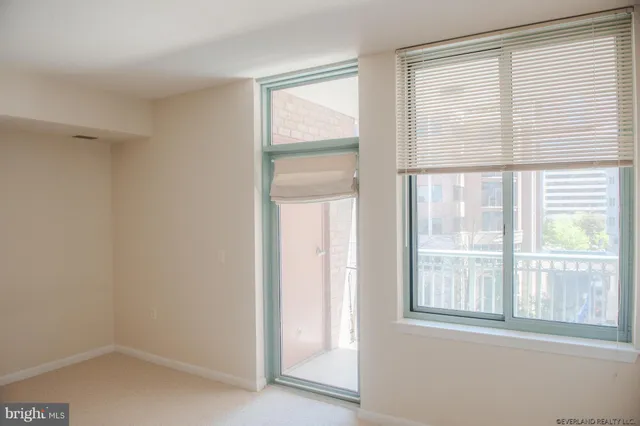 $1,990 | 851 North Glebe Road, Unit 510, Arlington, VA 22203