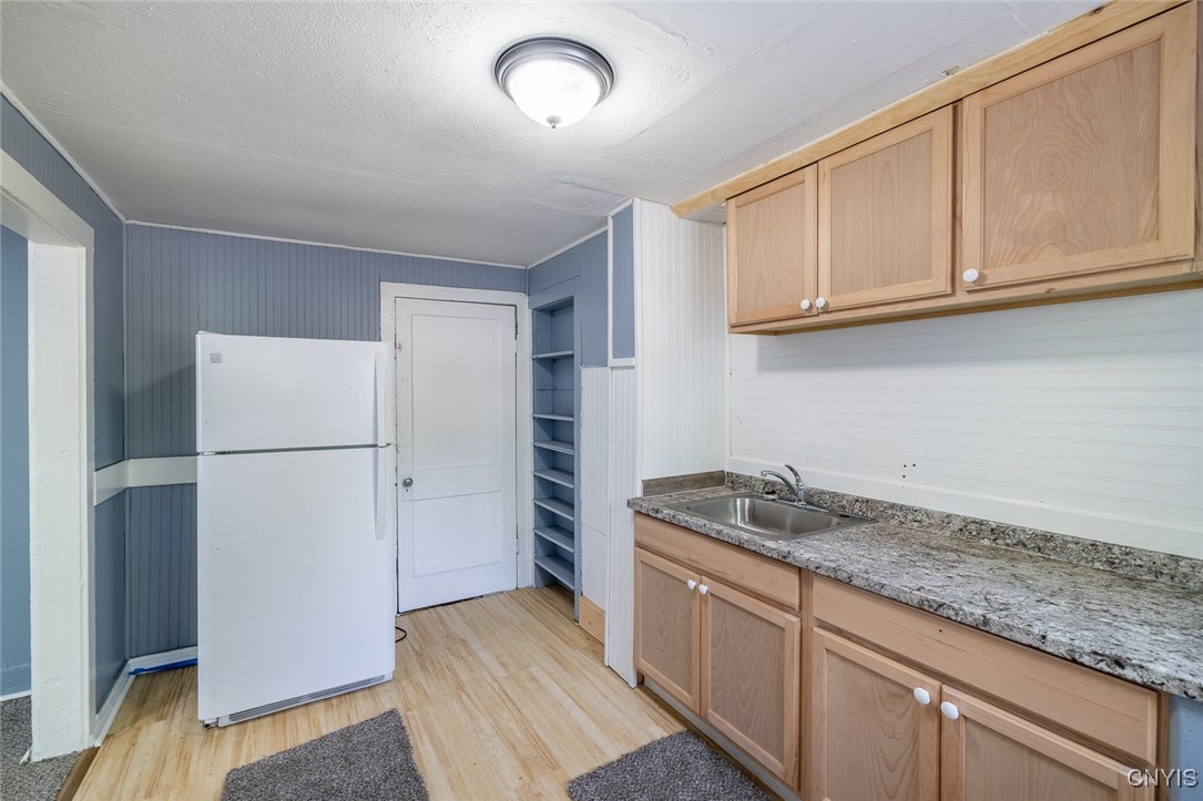 348 Lenox Avenue Oneida, NY 13421 - Photo 4 of 22 Apt. #1 Kitchen