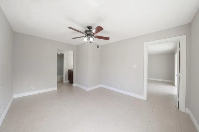 $1,900 | 708 Southeast 2nd Avenue, Unit 421, Deerfield Beach, FL 33441