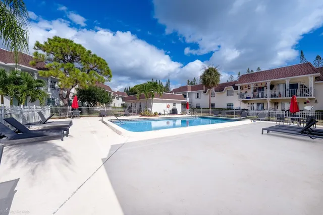 $1,900 | 708 Southeast 2nd Avenue, Unit 421, Deerfield Beach, FL 33441