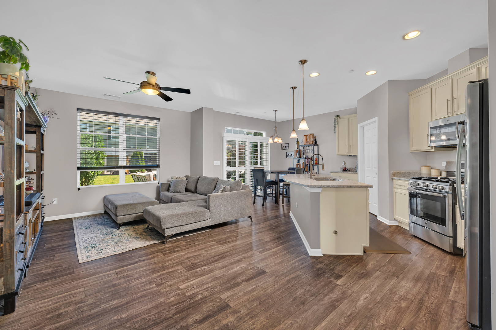 16130 West Switch Grass Road Lockport, IL 60441 - Photo 2 of 20