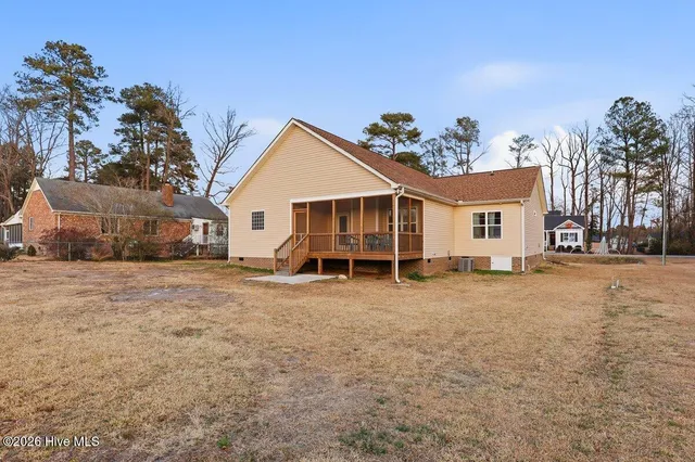 $320,000 | 111 Oak Street, Pine Level, NC 27568