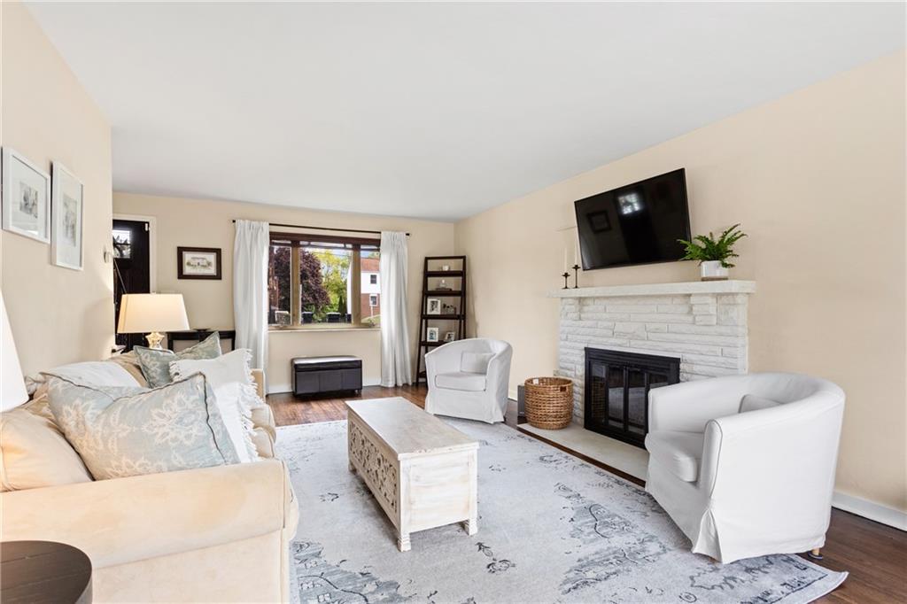 9469 Peebles Road Allison Park, PA 15101 - Photo 4 of 23