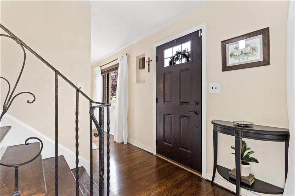 9469 Peebles Road Allison Park, PA 15101 - Photo 5 of 23