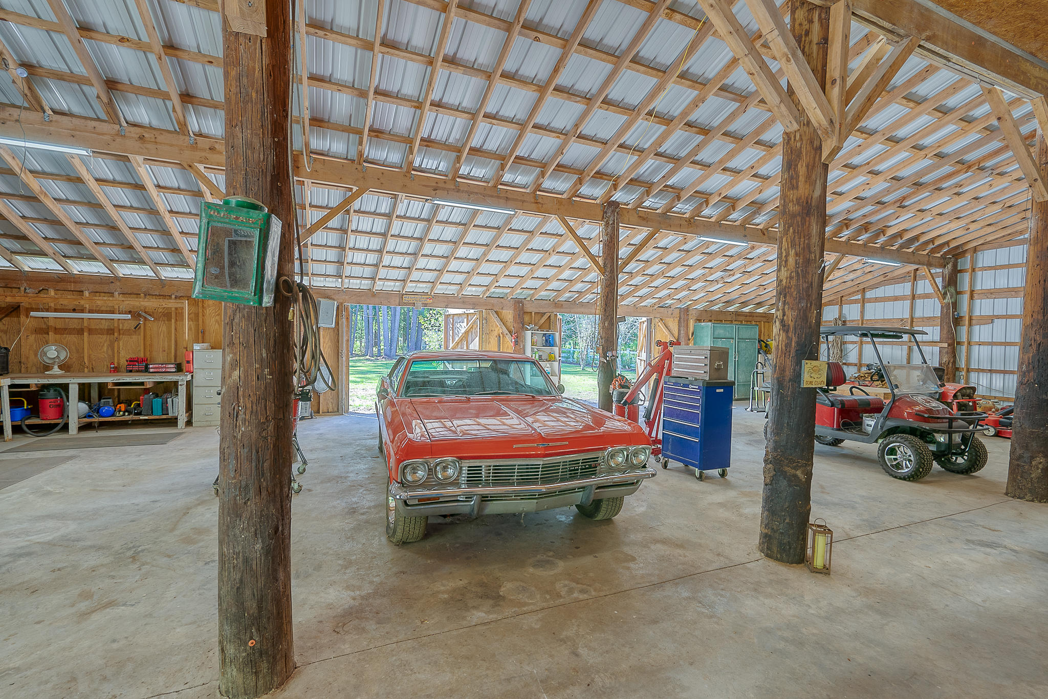 639 Paige Point Road Seabrook, SC 29940 - Photo 46 of 52 12 x 16 Foot Rollup Electric Door