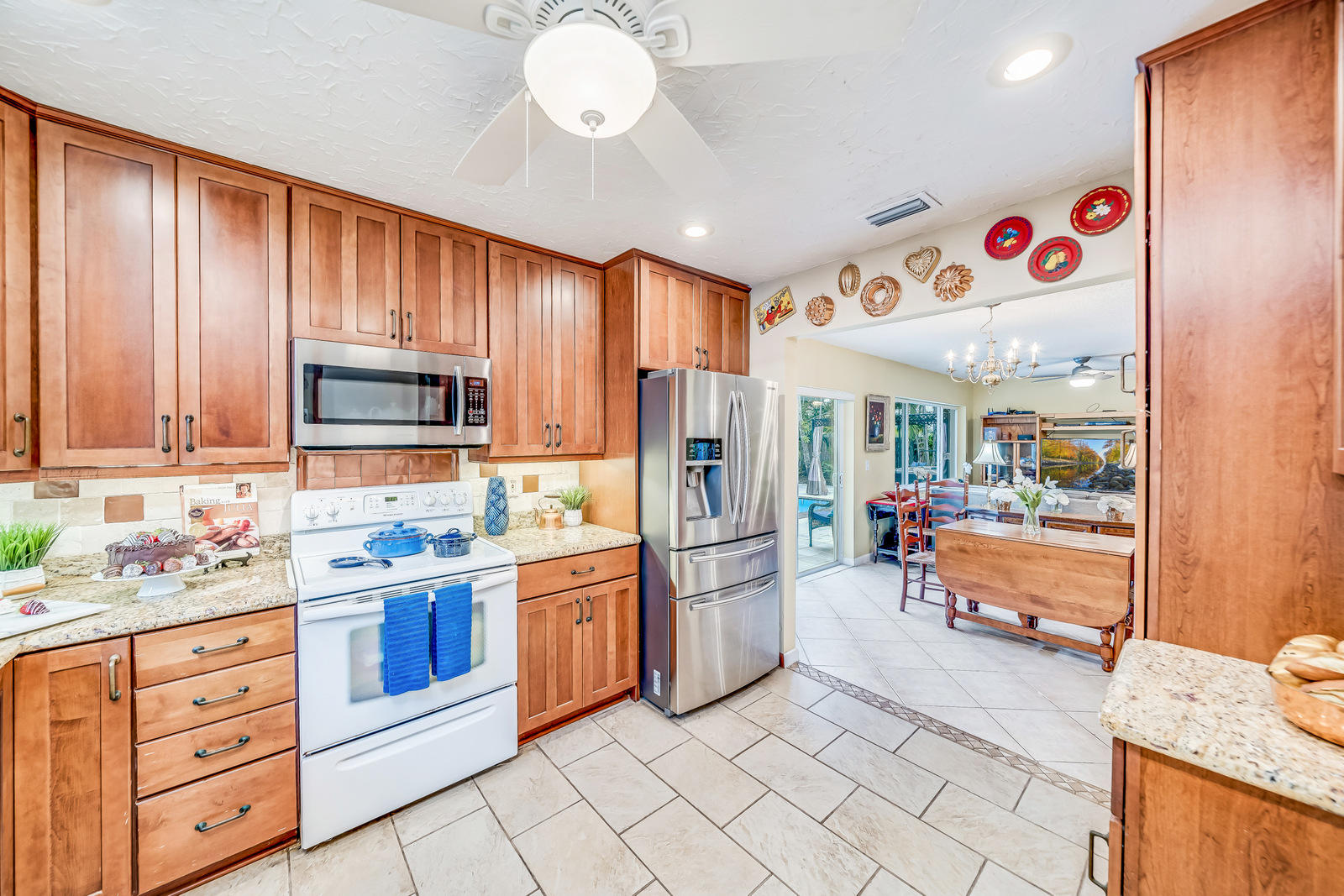 10877 Gable Street Boca Raton, FL 33428 - Photo 31 of 60 Kitchen