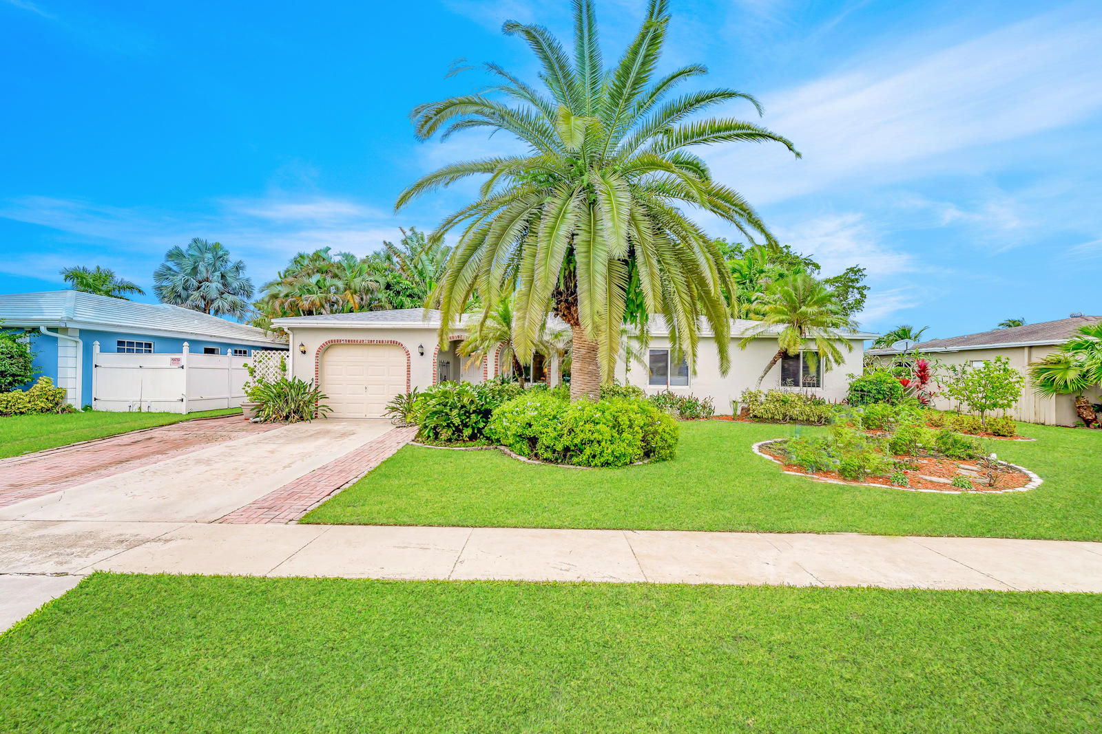 10877 Gable Street Boca Raton, FL 33428 - Photo 10 of 60 Front