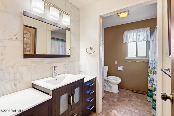 $304,500 | 619 North 32nd Avenue, Unit 13, Yakima, WA 98902