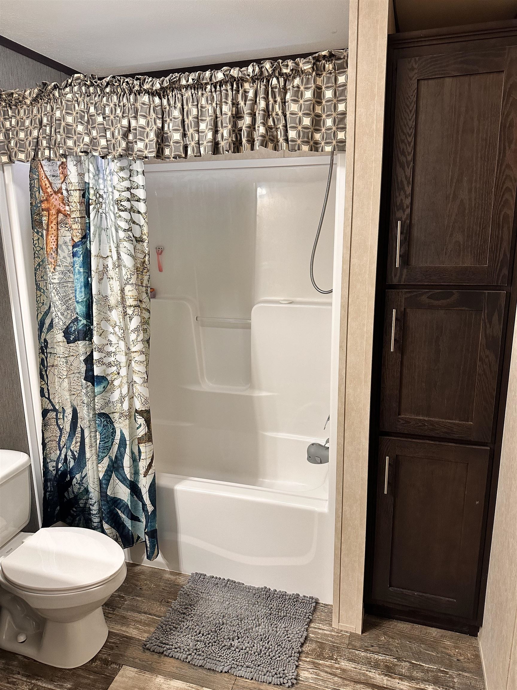 20 Royal Crst Park Rochester, NH 03867 - Photo 23 of 35