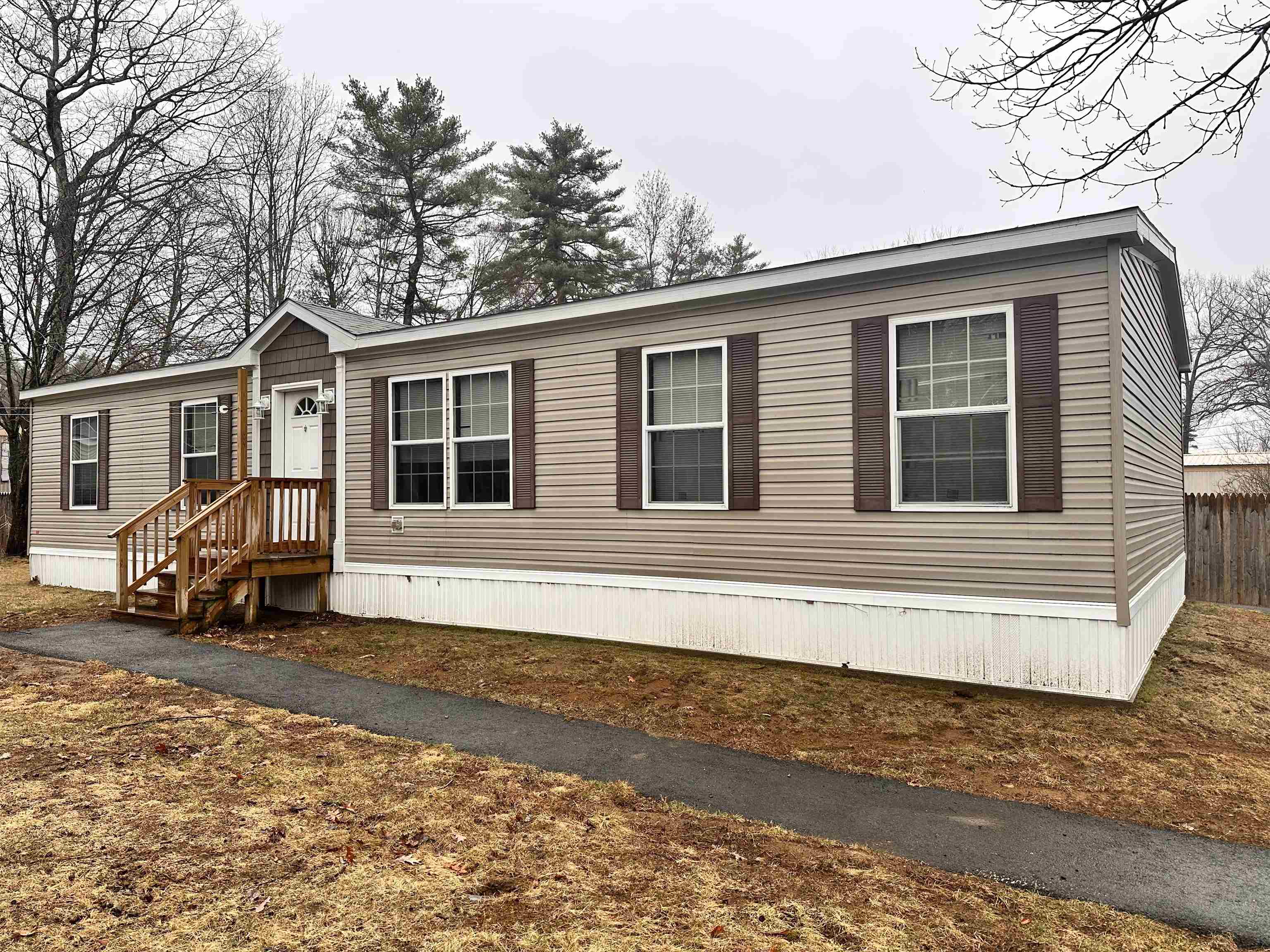 20 Royal Crst Park Rochester, NH 03867 - Photo 35 of 35