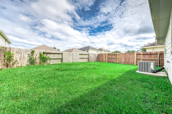 $1,650 | 2831 Maybrook Hollow Lane, Houston, TX 77047