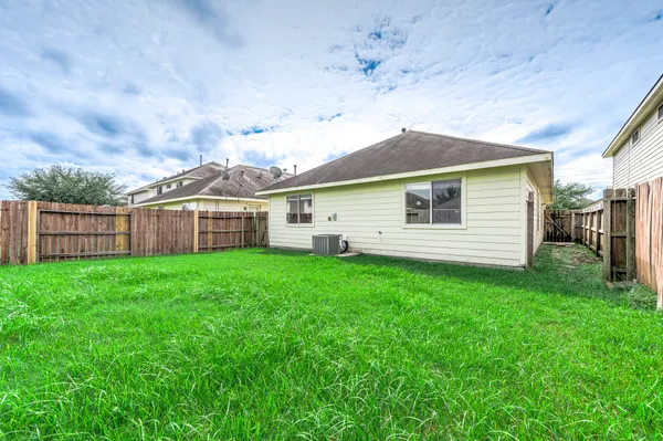 $1,650 | 2831 Maybrook Hollow Lane, Houston, TX 77047