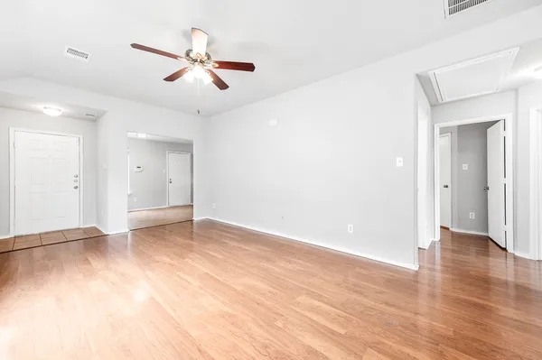 $1,650 | 2831 Maybrook Hollow Lane, Houston, TX 77047