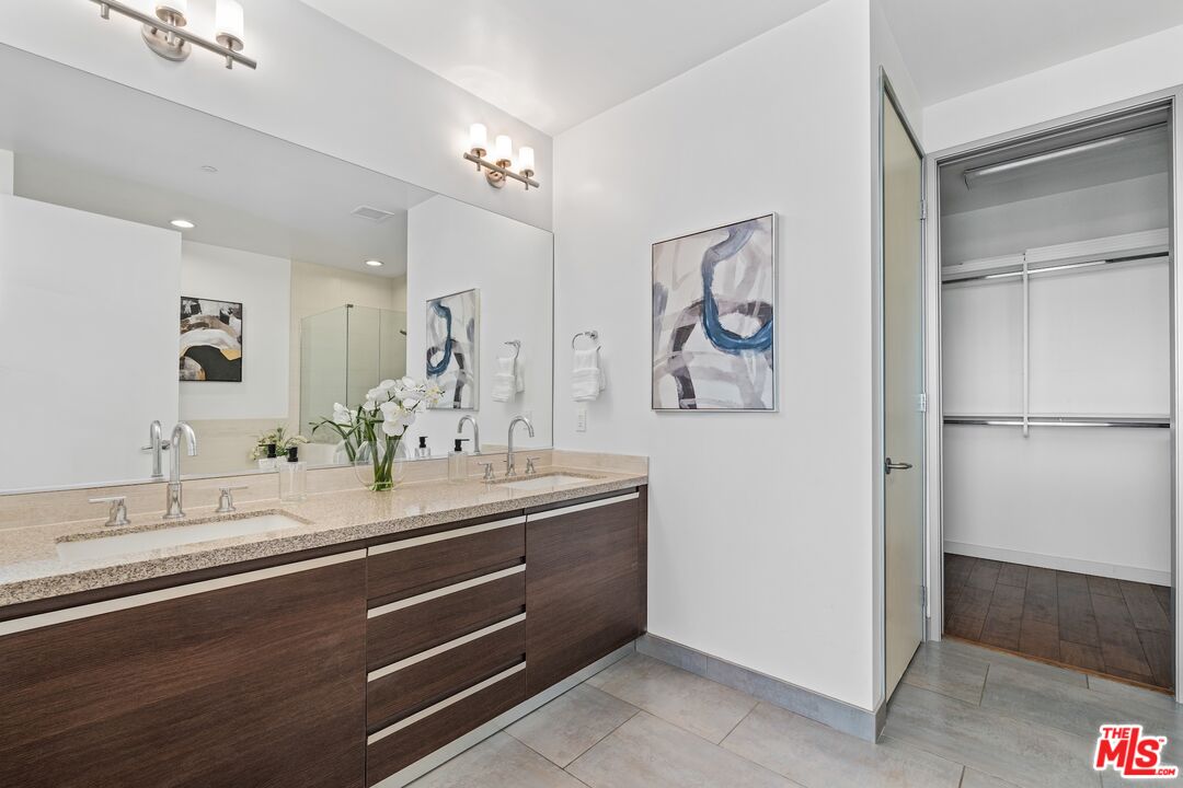 3111 Vía Dolce, Unit 402 Marina del Rey, CA 90292 - Photo 16 of 32