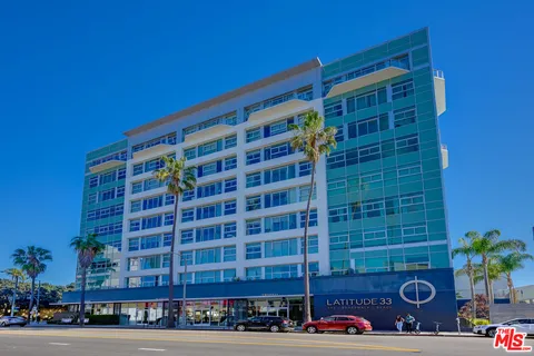 $1,395,000 | 3111 Vía Dolce, Unit 402, Marina del Rey, CA 90292