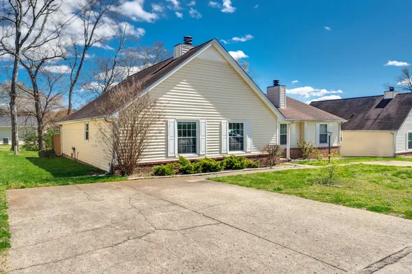 $2,100 | 7310 Weston Way Drive, Nashville, TN 37221