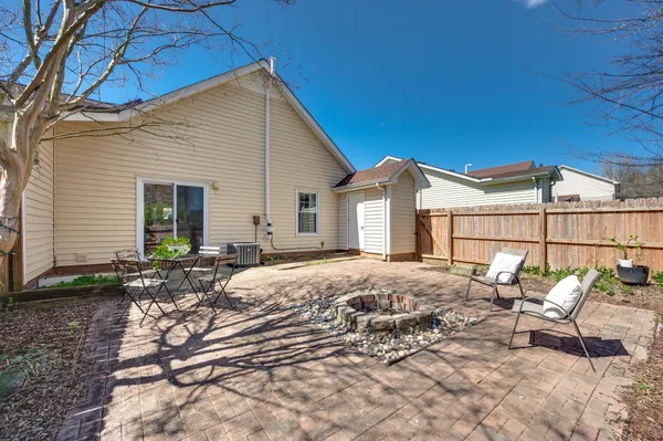 $2,100 | 7310 Weston Way Drive, Nashville, TN 37221