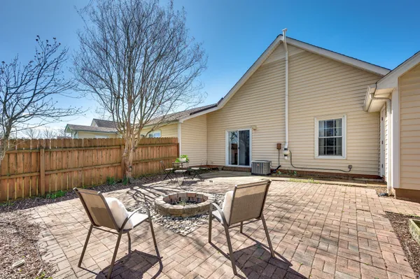 $2,100 | 7310 Weston Way Drive, Nashville, TN 37221