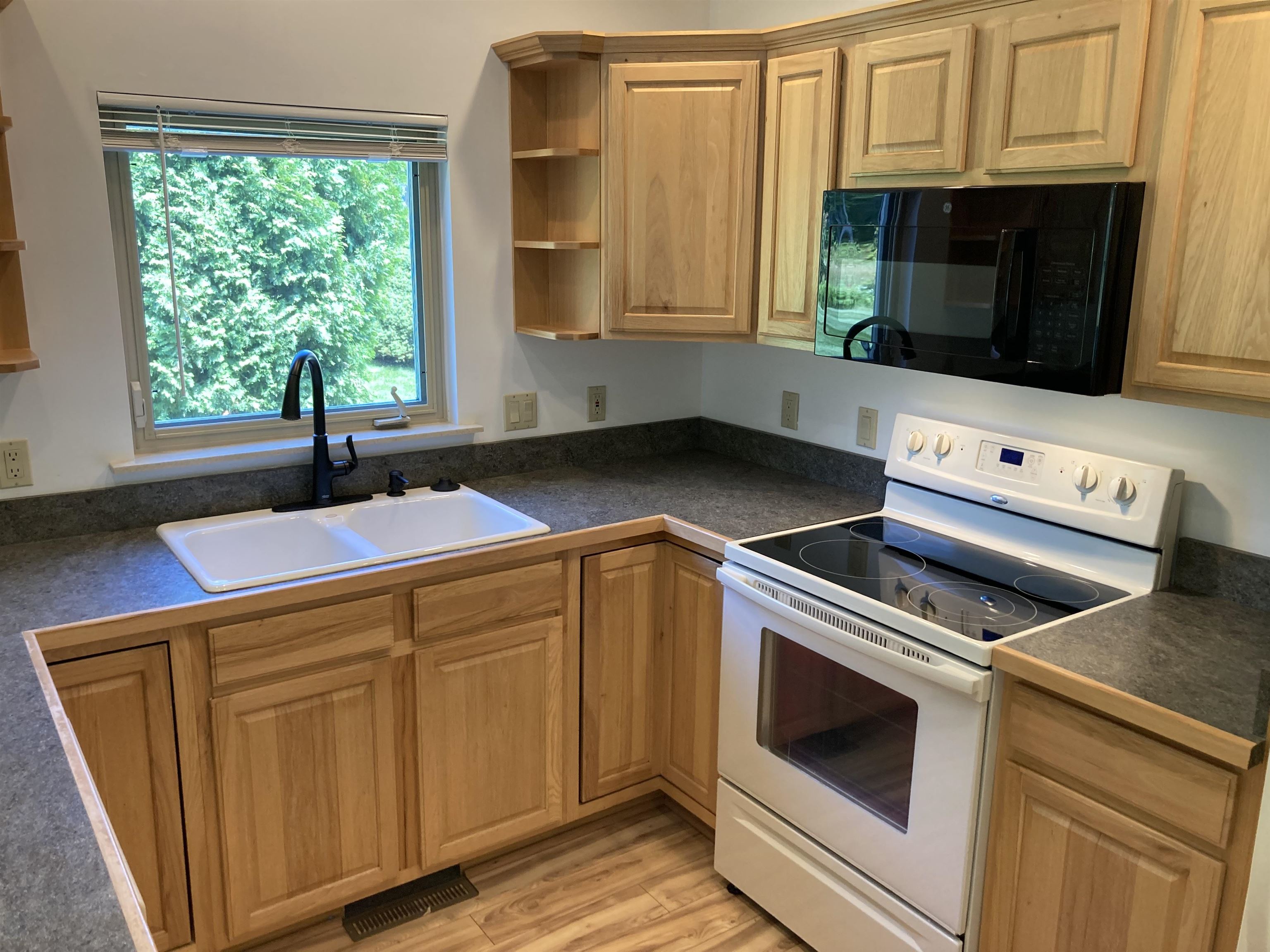 1268 Terra Road, Unit 24 Traverse City, MI 49686 - Photo 7 of 48 Gallery Image 7